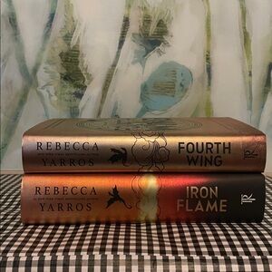 Fourth Wing and Iron Flame Books